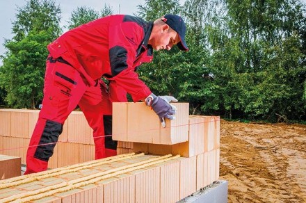 Ściany jednowarstwowe z pustaków ceramicznych z wypełnieniem z wełny mineralnej 